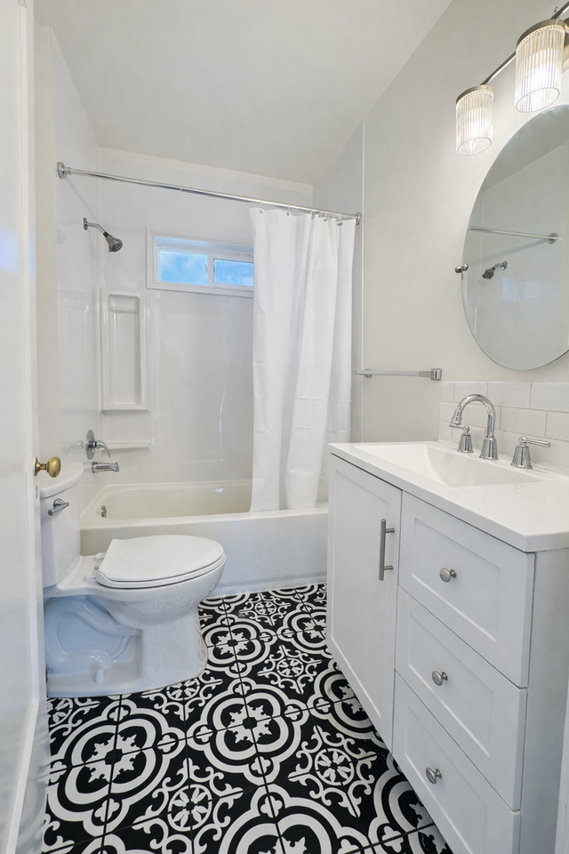 2712 W Broadway Ave - Photo 7 of 13