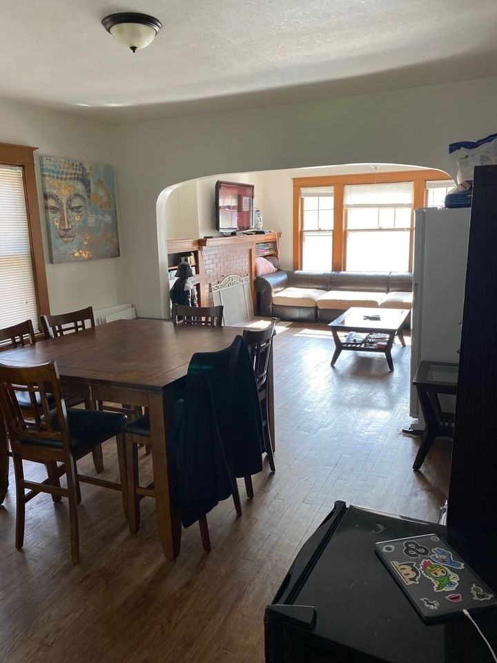 1138 S 33rd St - Photo 5 of 20