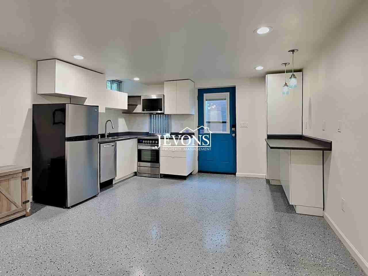 9222 117th St Sw - Photo 6 of 15