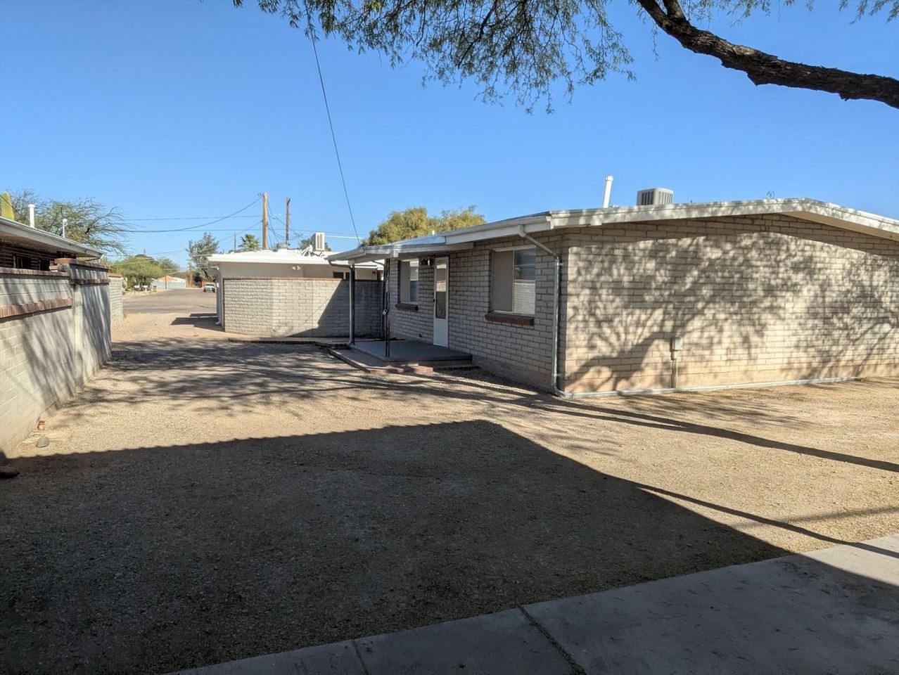 3733 N Tyndall Ave - Photo 6 of 34