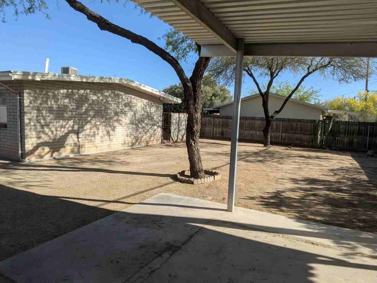 3733 N Tyndall Ave - Photo 7 of 34