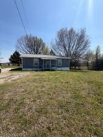 featured image of 17600 Highway 79