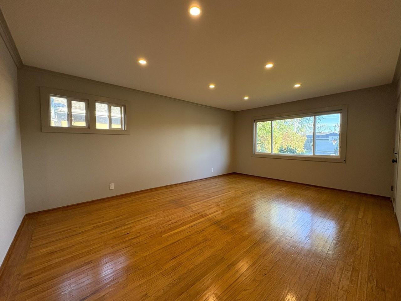 3516 Berry Way - Photo 2 of 31