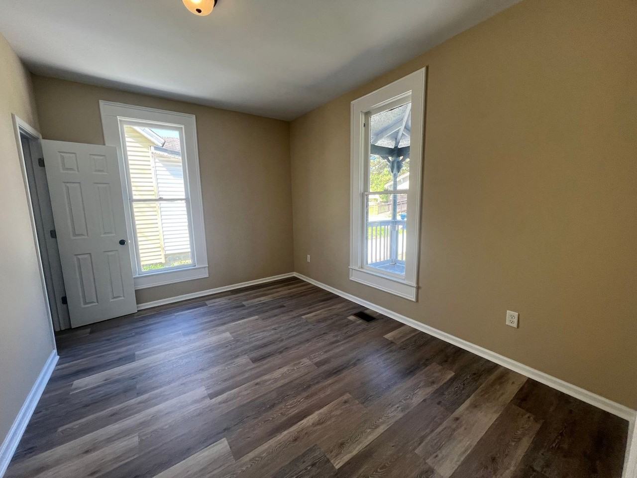 1711 17th St - Photo 7 of 23