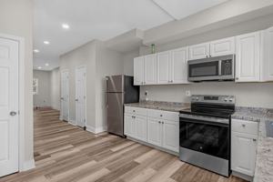 featured image of 2533 Christian St