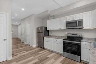 2533 Christian St - Photo 1 of 1