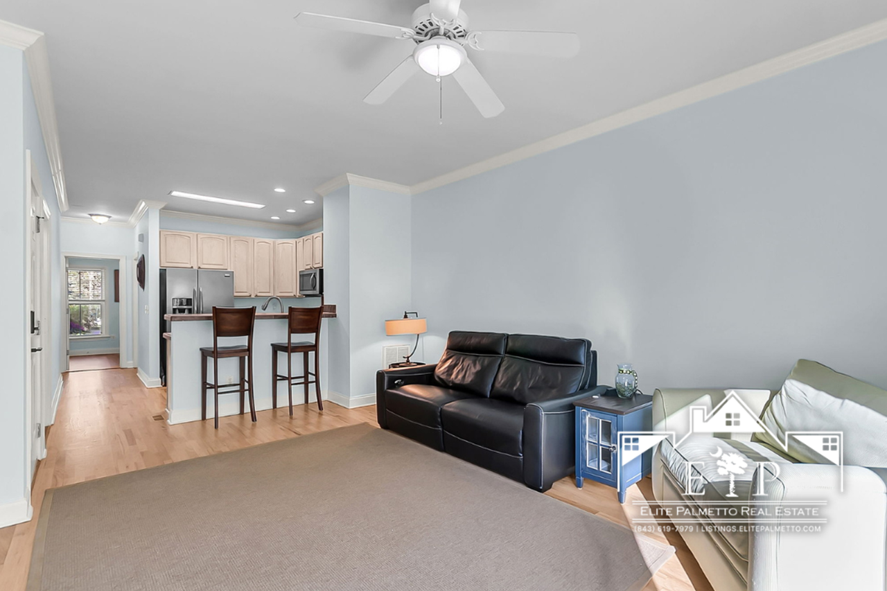 1815 Dogwood Rd #802 - Photo 6 of 34