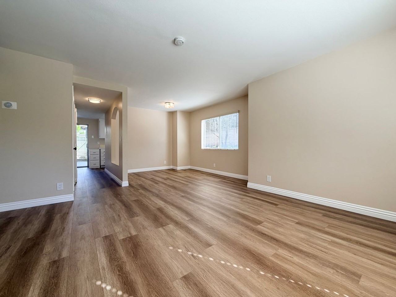 300 Green Moor Pl - Photo 7 of 42