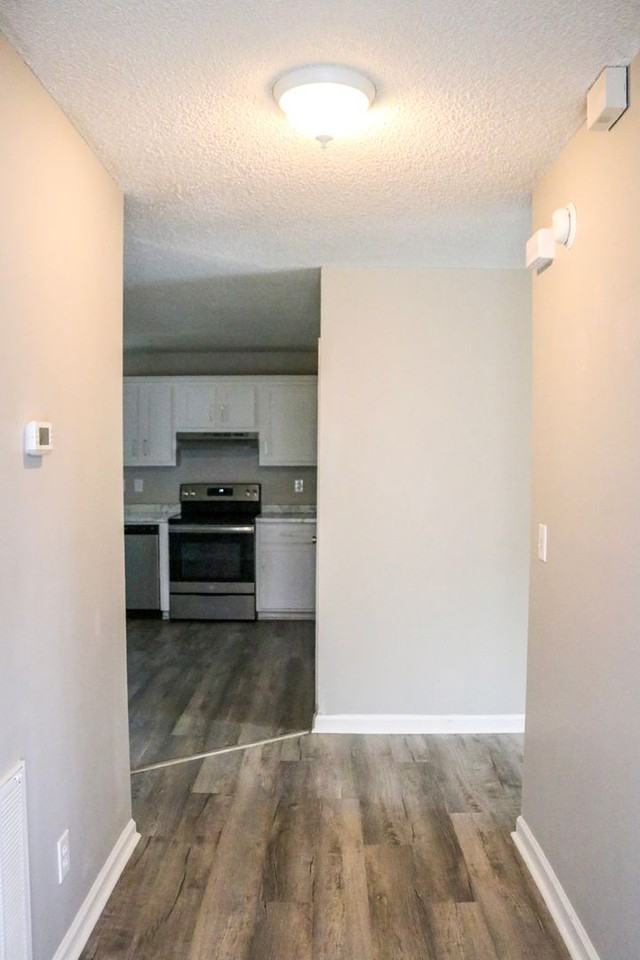 758 Friar Tuck Ln - Photo 6 of 36