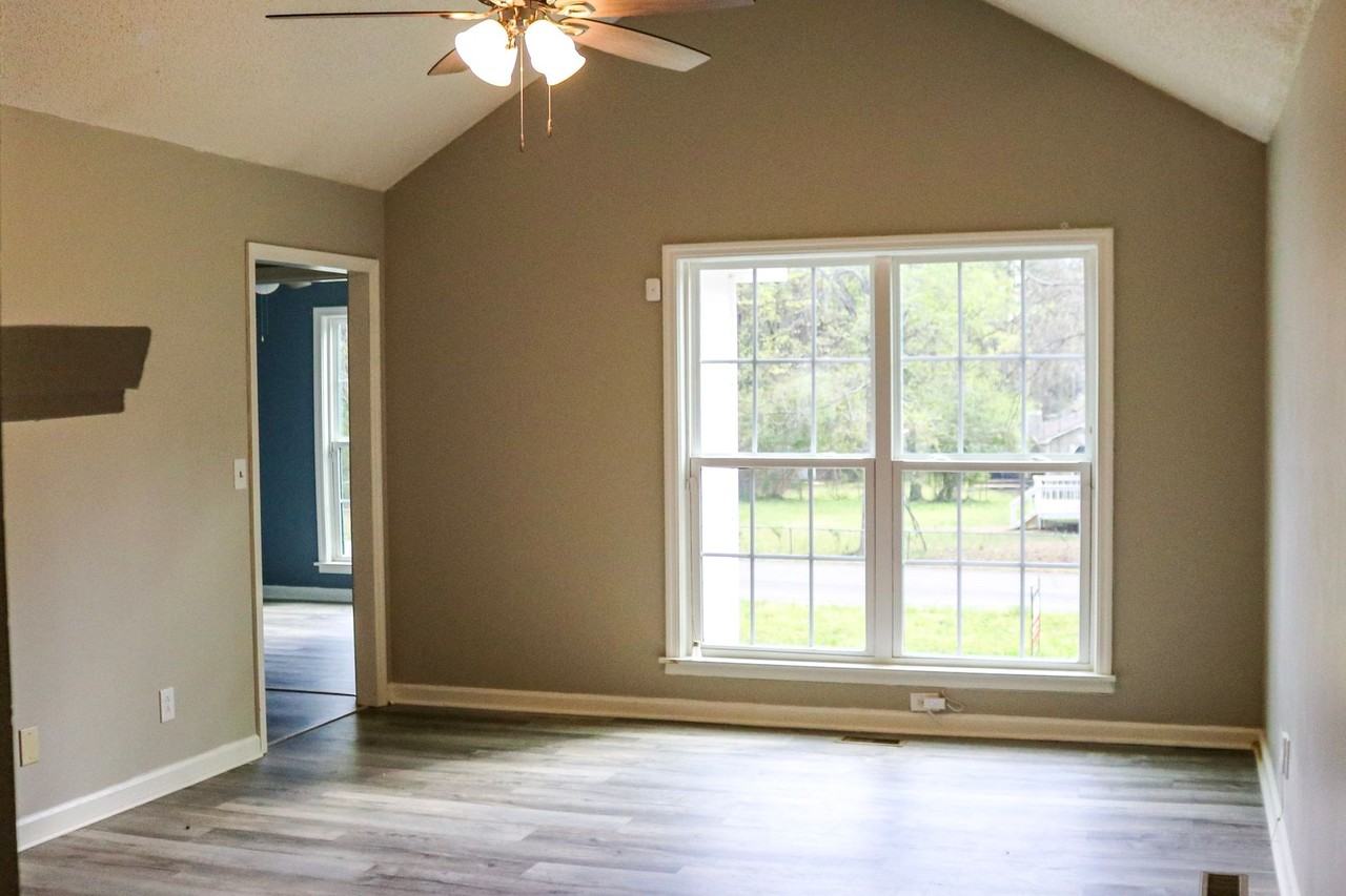 758 Friar Tuck Ln - Photo 7 of 36