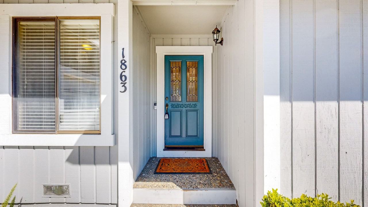 1863 Tonja Way - Photo 6 of 50