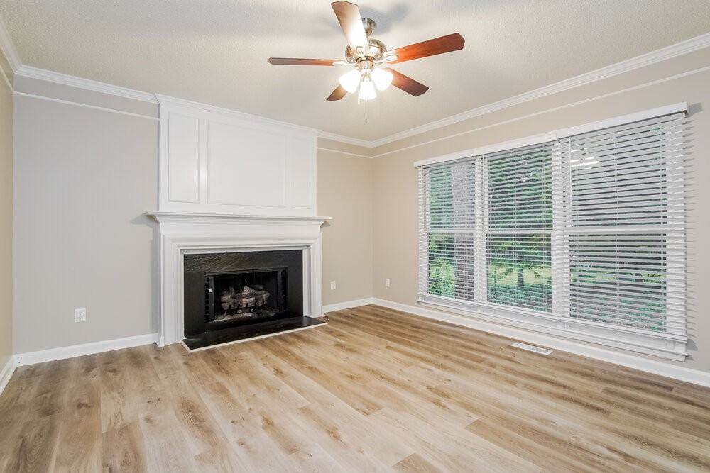 919 Beddingfield Dr - Photo 5 of 17