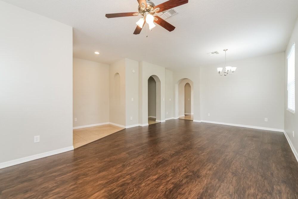 2606 Corsini Ln - Photo 3 of 16