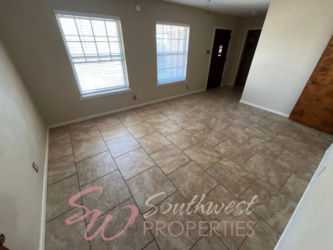 1210 N Cleveland Ave - Photo 4 of 18