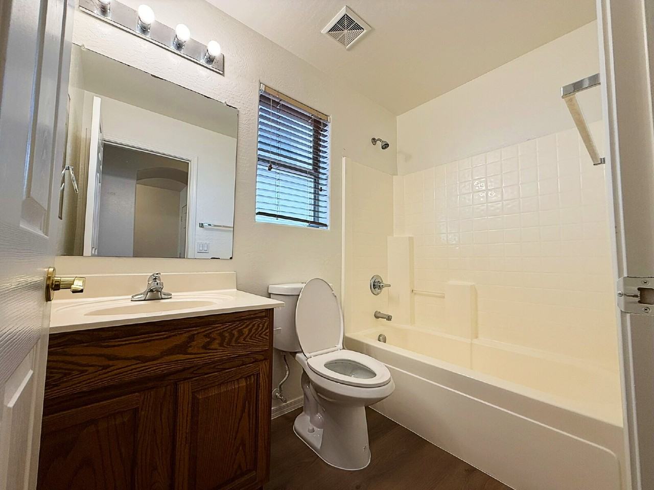 177 S 151st Ave - Photo 5 of 39