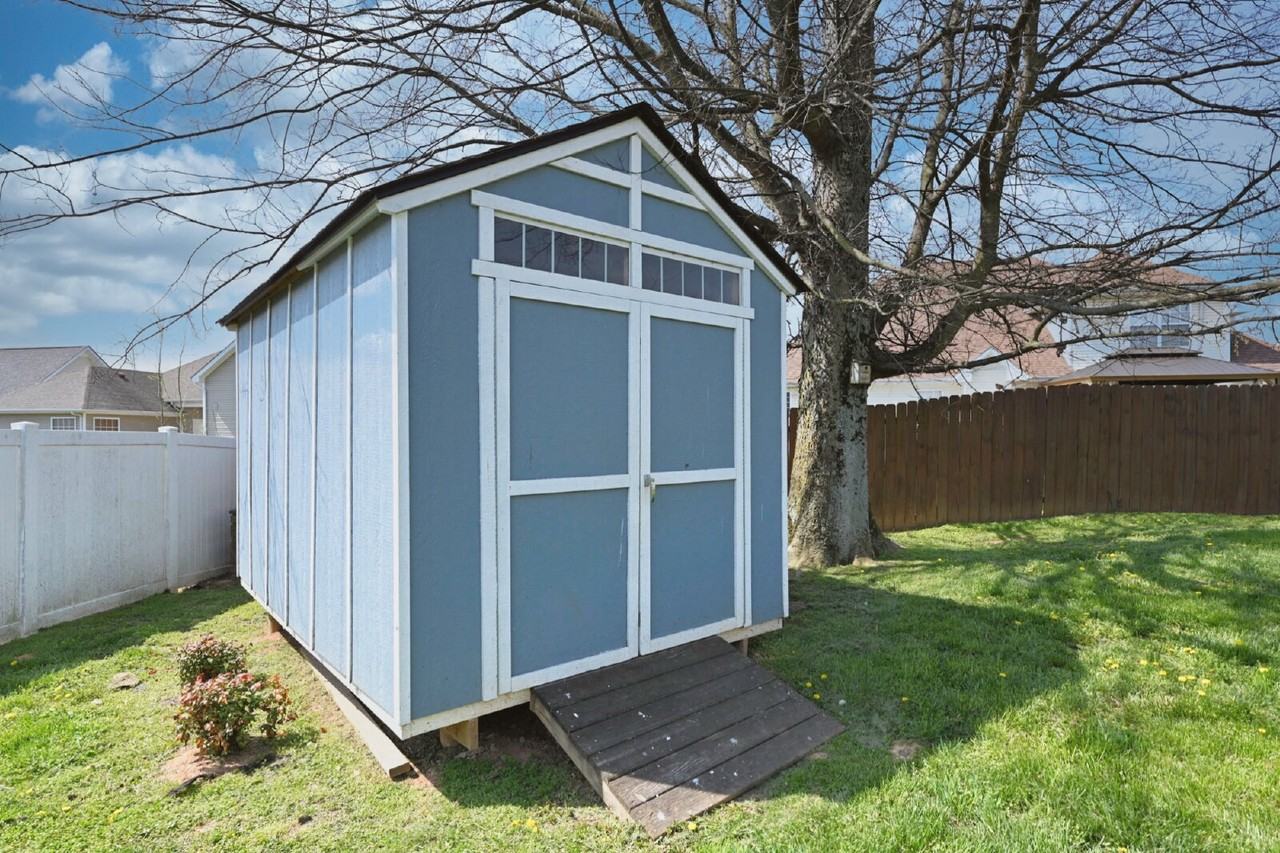 3925 Justene Ct - Photo 6 of 50