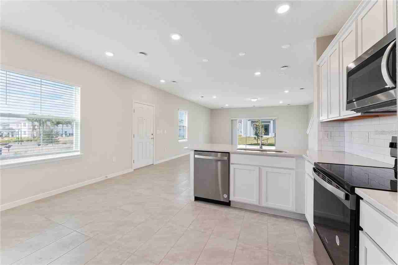 2326 Vision St - Photo 5 of 33