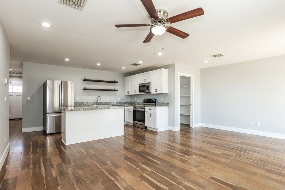 3865 W Gaby Rd - Photo 7 of 16