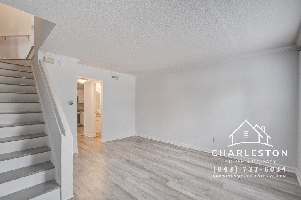 1836 Mepkin Rd Apt D9 - Photo 3 of 22