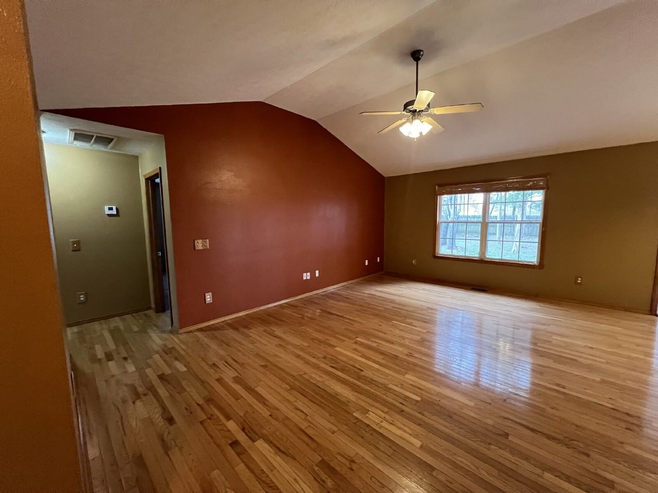 161 Shadowview Dr - Photo 6 of 32