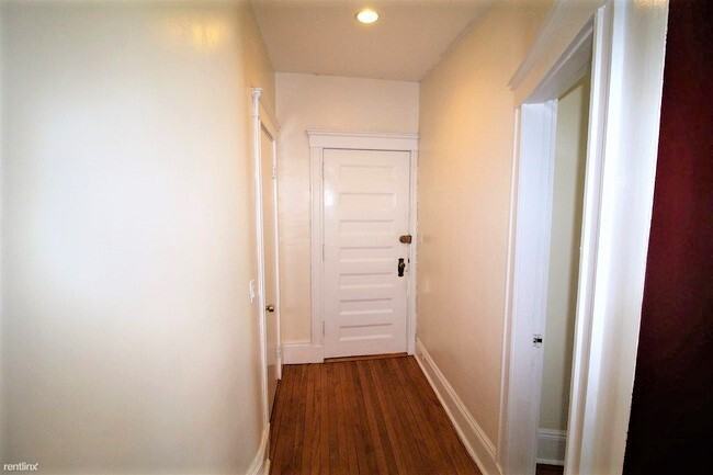 54 Dwight St #5 - Photo 5 of 15
