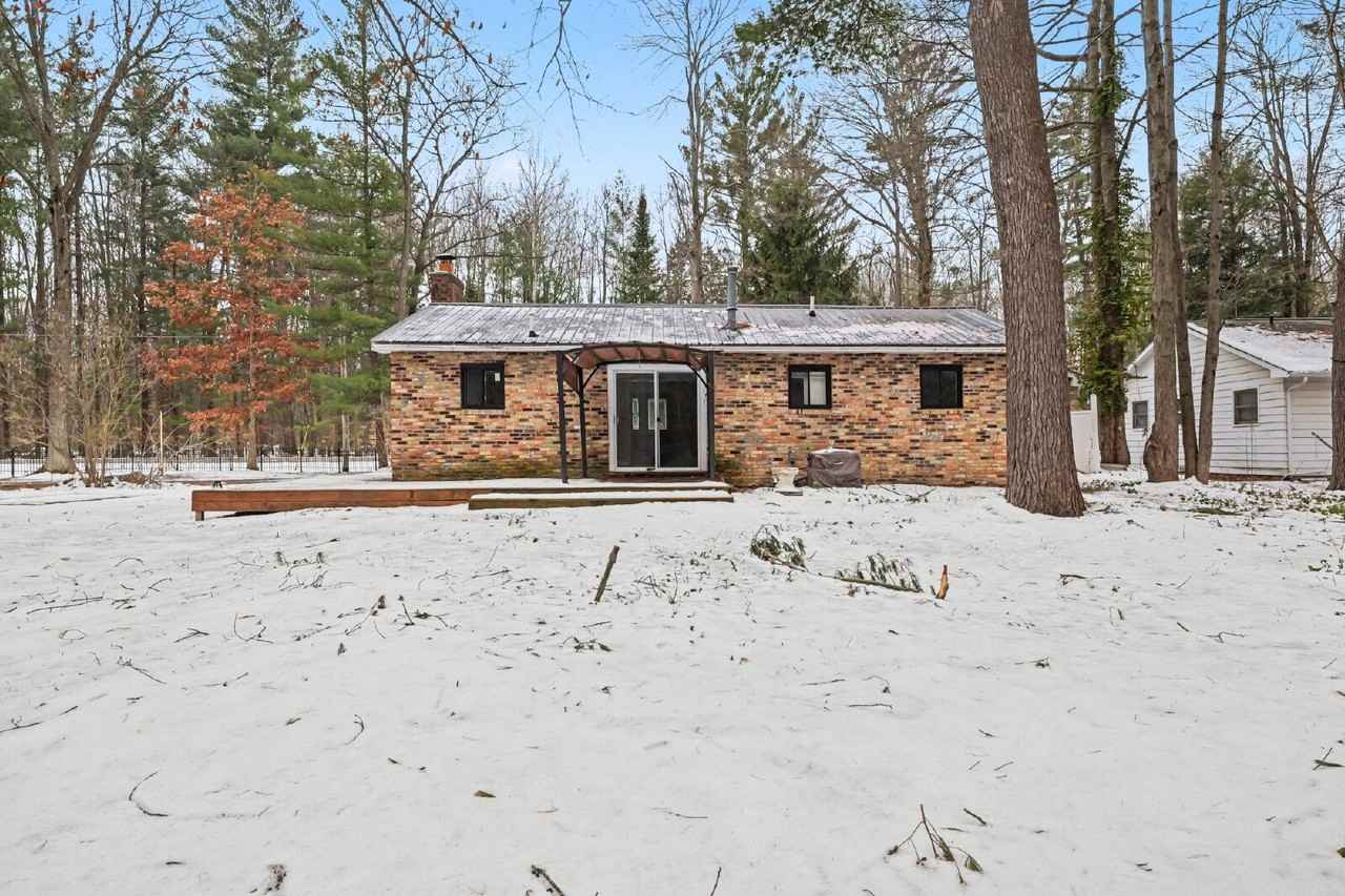 930 W Walter Rd - Photo 2 of 24