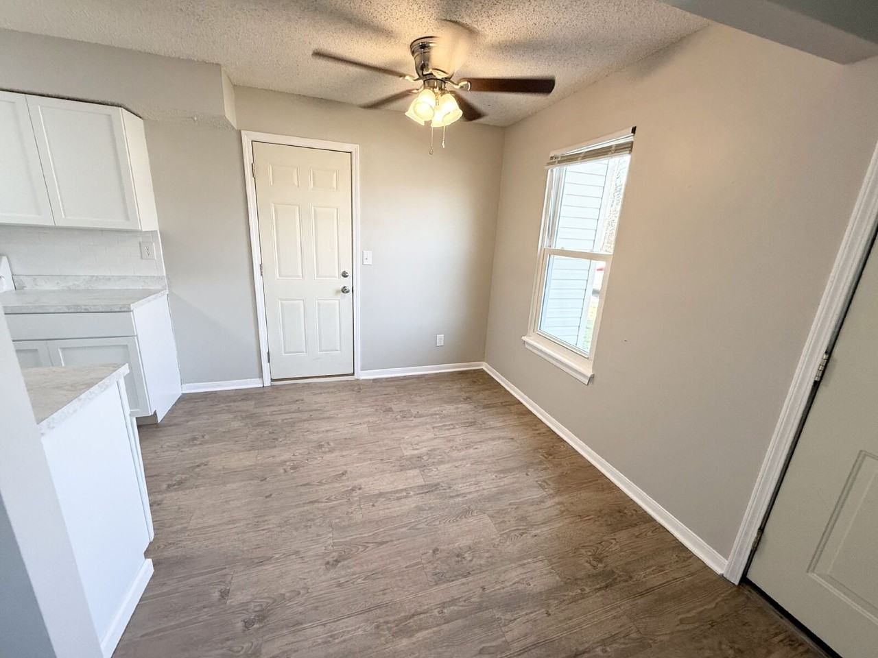 11008 Nw Crooked Rd Apt C - Photo 7 of 17