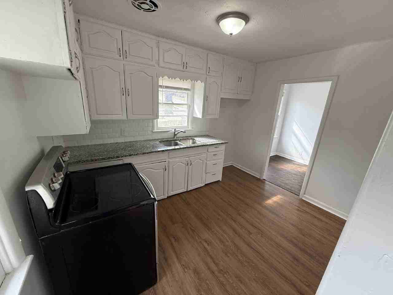 6701 College Ave - Photo 6 of 24