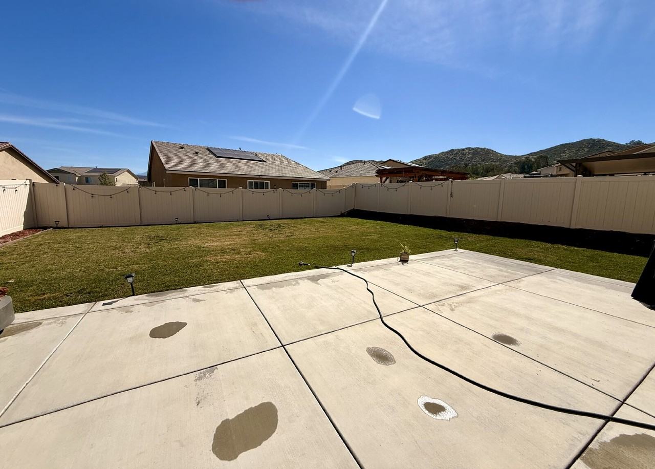 32100 Prairie Crossing Dr - Photo 3 of 8