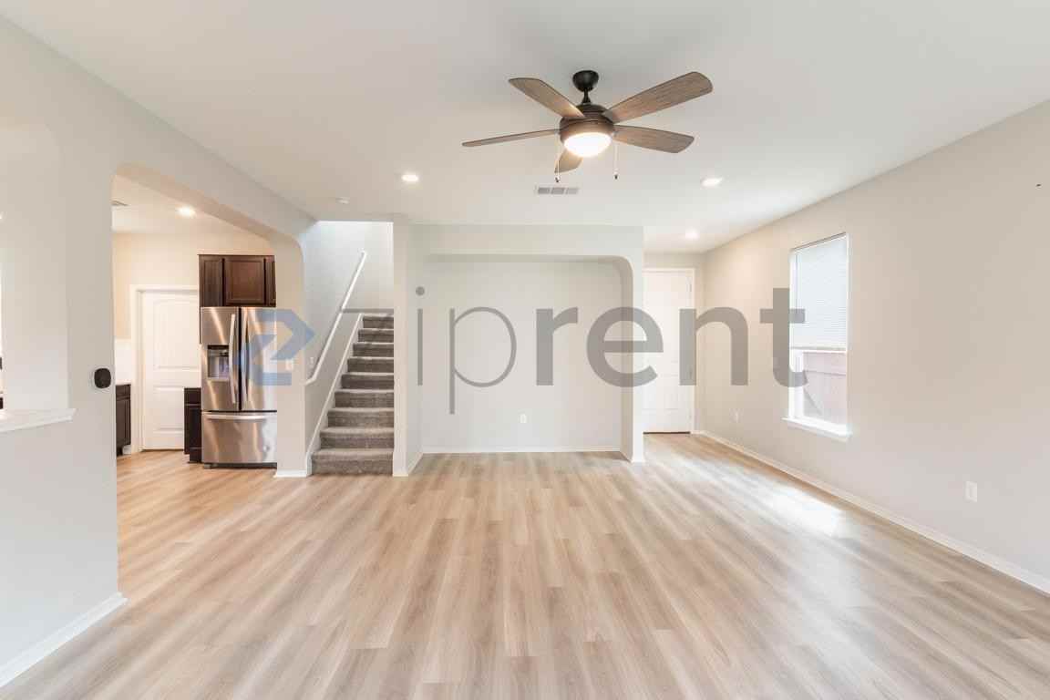 6420 Carriage Pines Dr - Photo 4 of 25