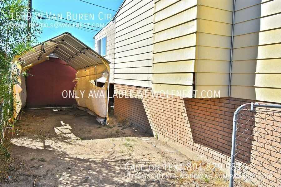 1539 W Van Buren Cir - Photo 4 of 40