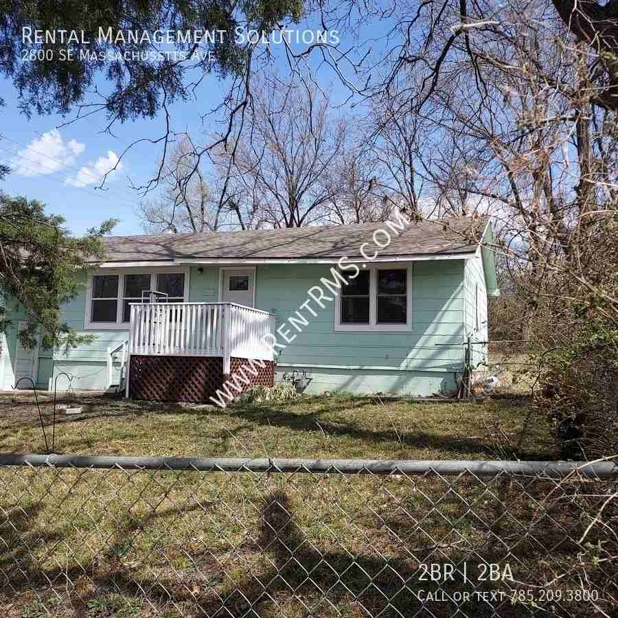 2800 Se Massachusetts Ave - Photo 2 of 20