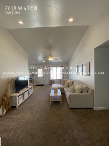 2618 W 430 N - Photo 3 of 20