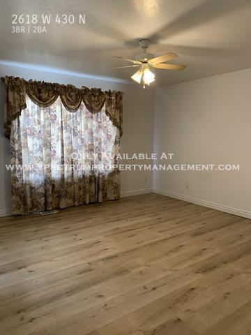 2618 W 430 N - Photo 7 of 20