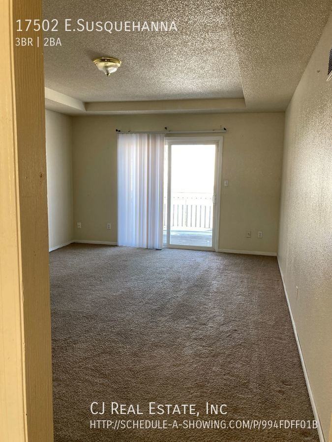 17502 E Susquehanna Dr - Photo 2 of 9