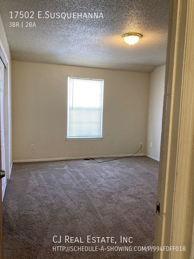 17502 E Susquehanna Dr - Photo 5 of 9