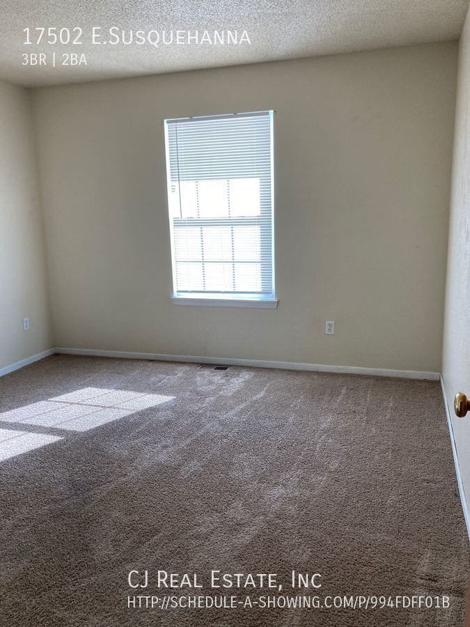 17502 E Susquehanna Dr - Photo 7 of 9