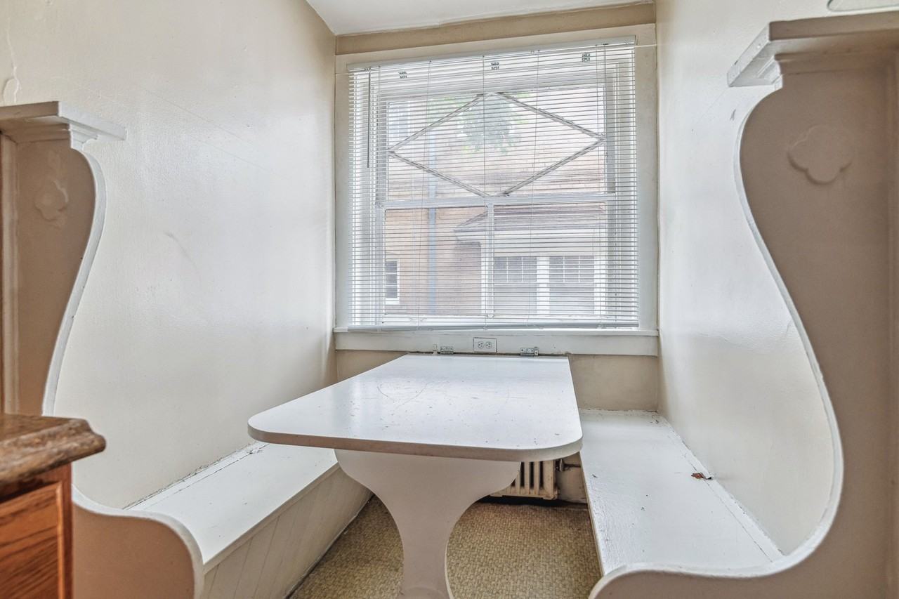 1212 N Corona St #5 - Photo 4 of 19