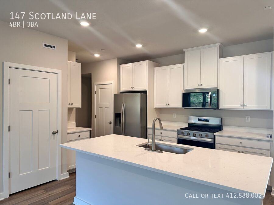 147 Scotland Ln - Photo 2 of 16