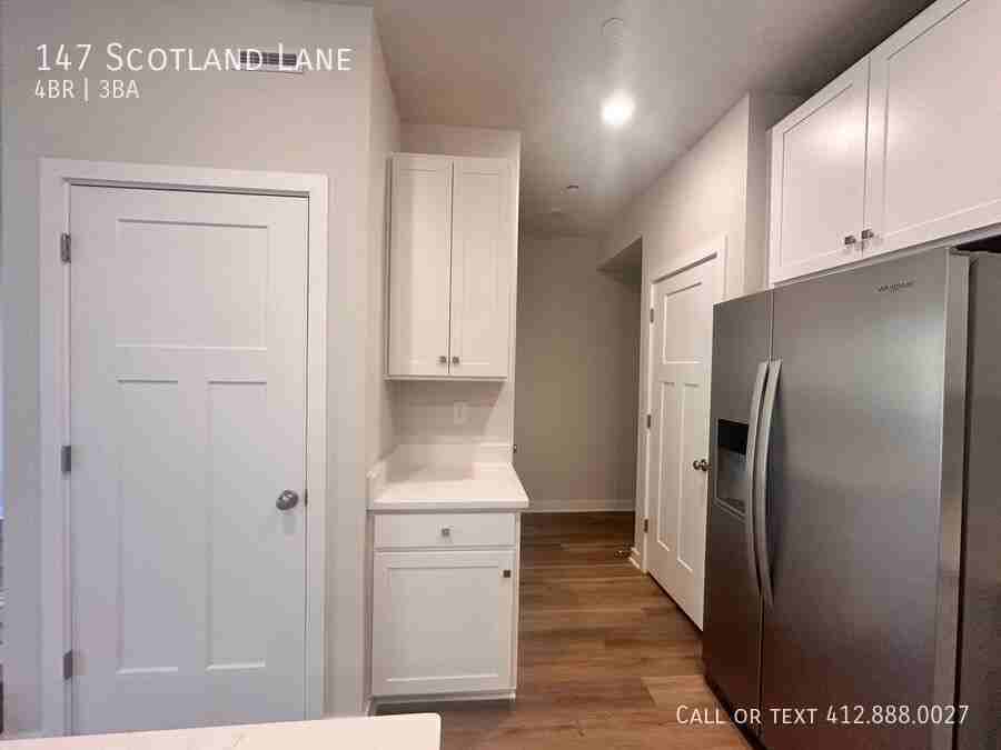 147 Scotland Ln - Photo 3 of 16