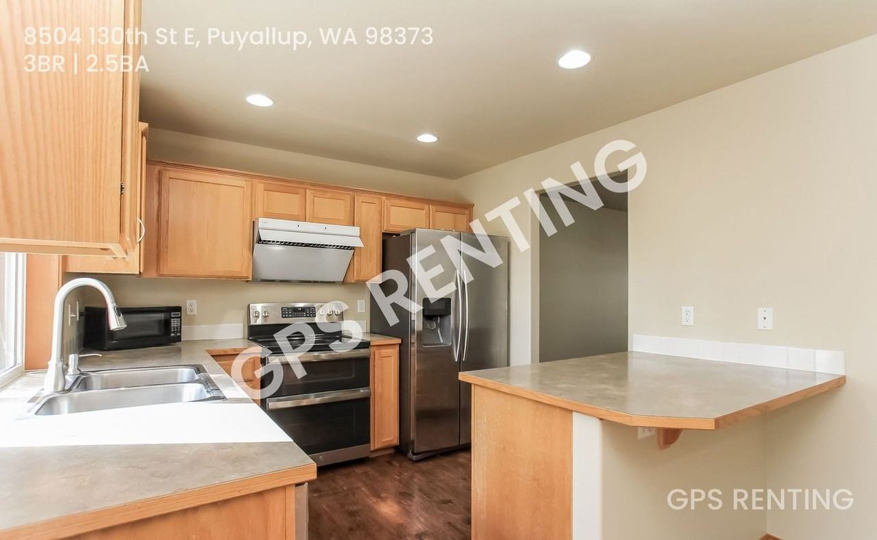 8504 130th St E - Photo 3 of 24