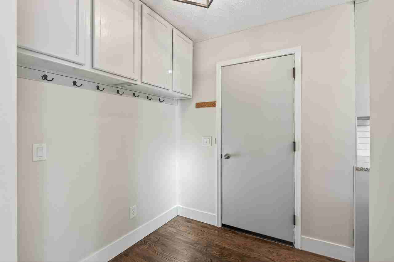 15350 Drexel Way - Photo 5 of 26