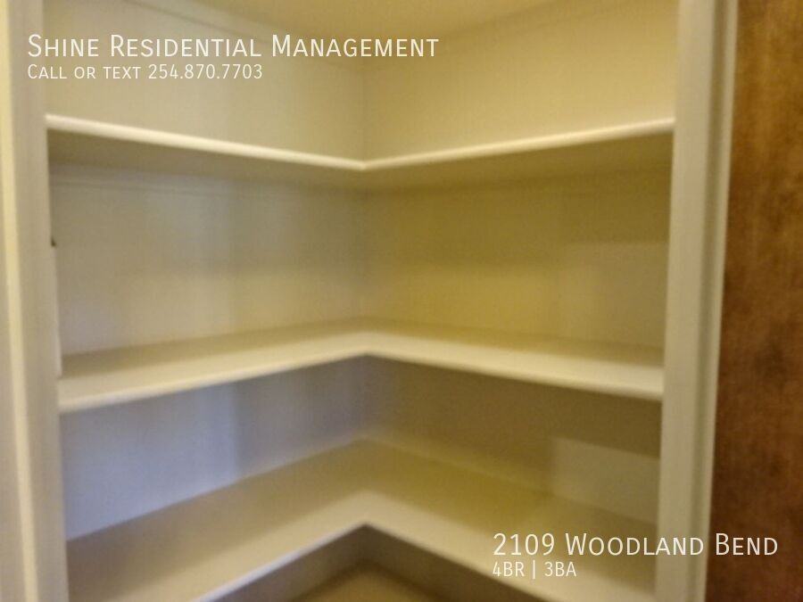 2109 Woodland Bend Rd - Photo 5 of 20