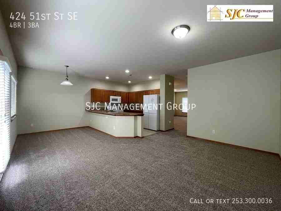 424 51st St Se - Photo 7 of 25