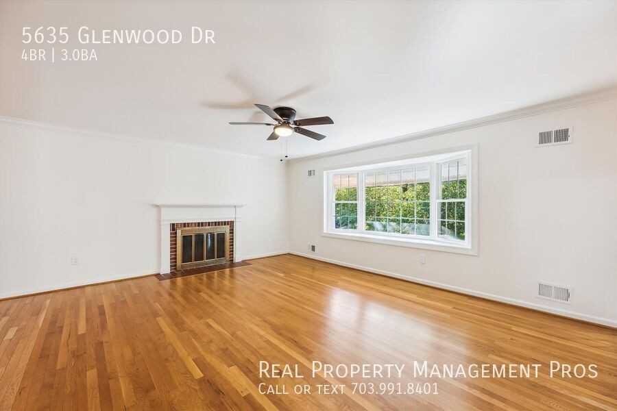 5635 Glenwood Dr - Photo 5 of 22