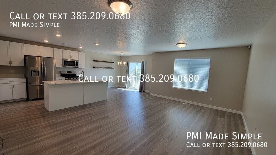 328 N Grassland Dr - Photo 3 of 46