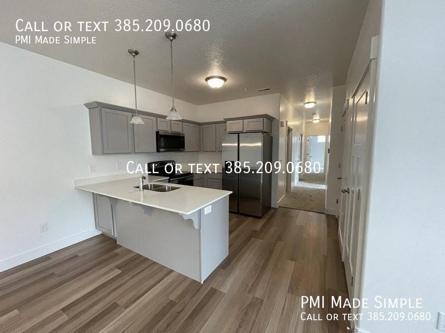 1834 W Newcastle Ln - Photo 5 of 29