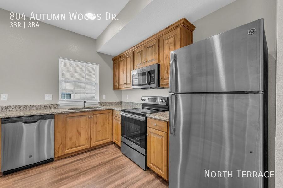 804 Autumn Woods Dr - Photo 2 of 31