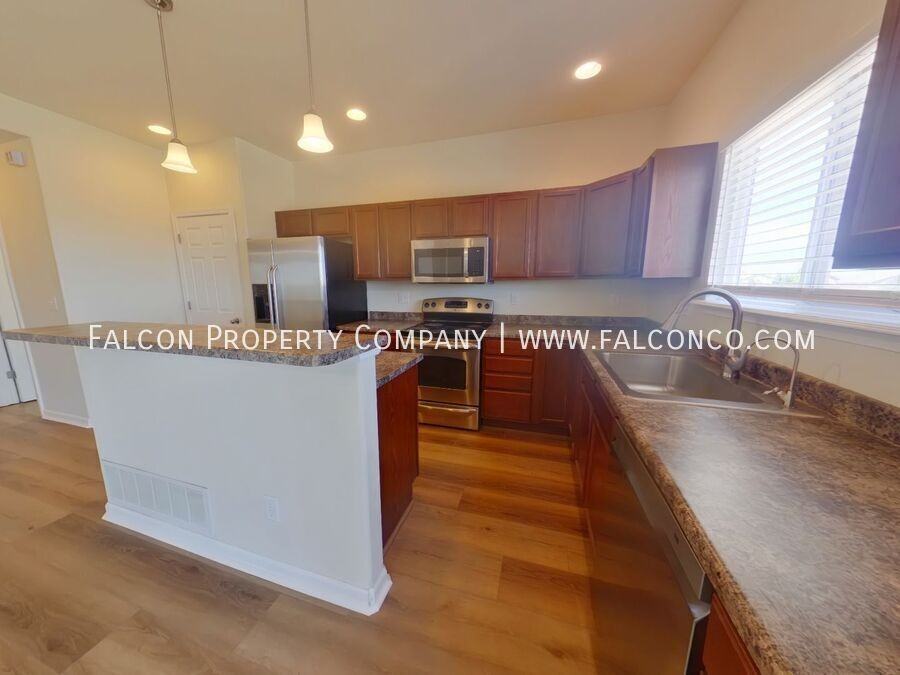 7609 Sun Prairie Dr - Photo 3 of 16