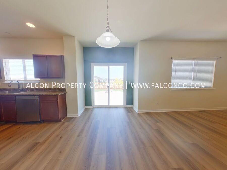 7609 Sun Prairie Dr - Photo 4 of 16